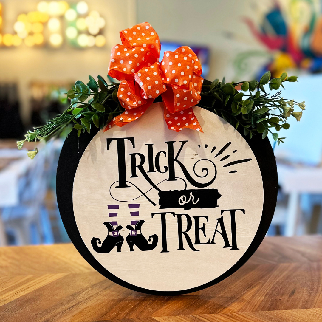 Interchangeable Door Hanger